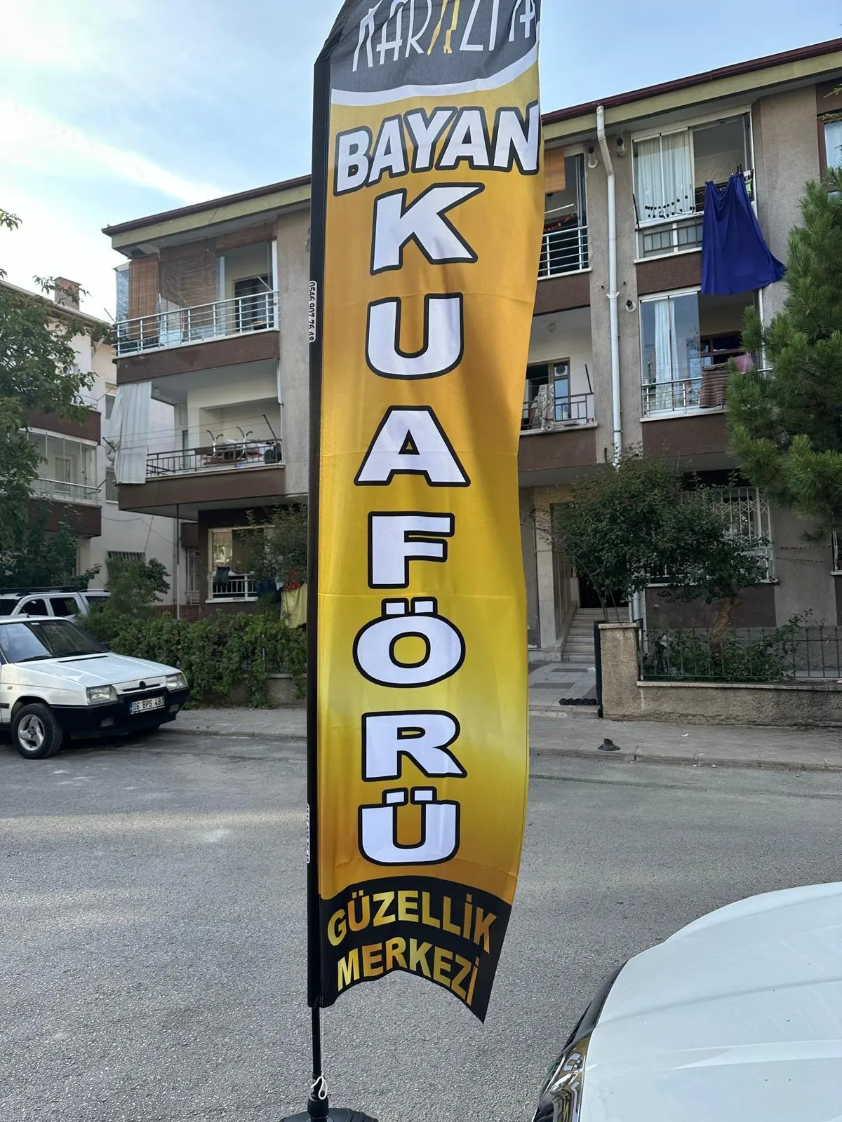 Bayan Kuaförü Yelken Bayrağı-52 Bayan Kuaförü Yelken Bayrağı-52