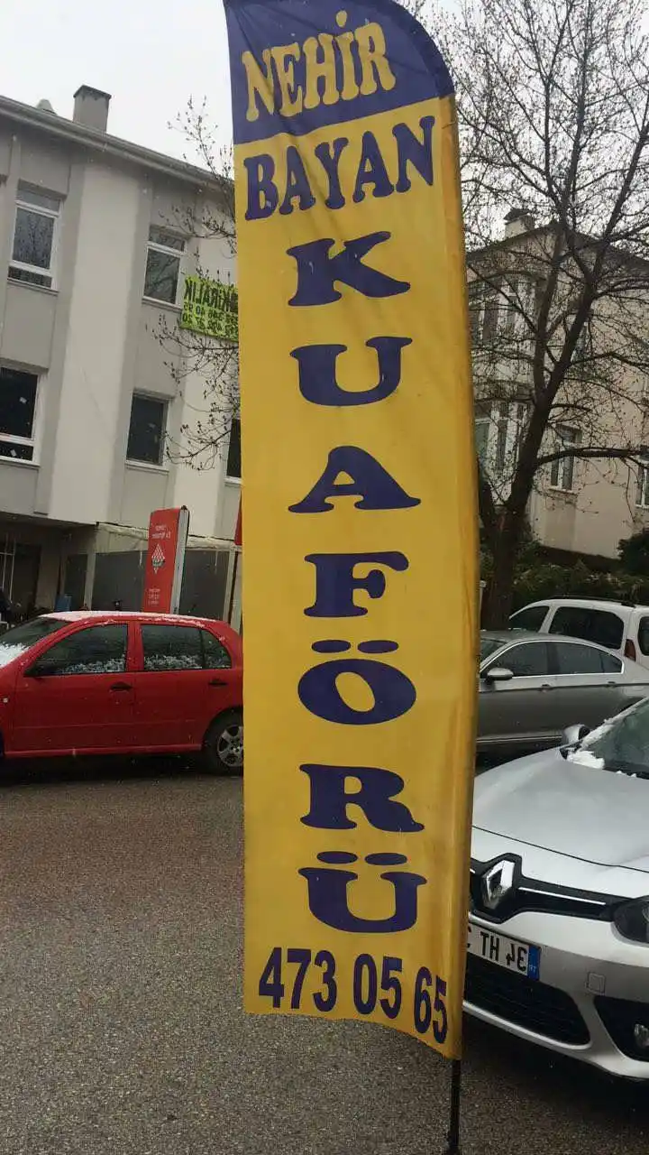 bayan-kuaforu-yelken-bayragi-14