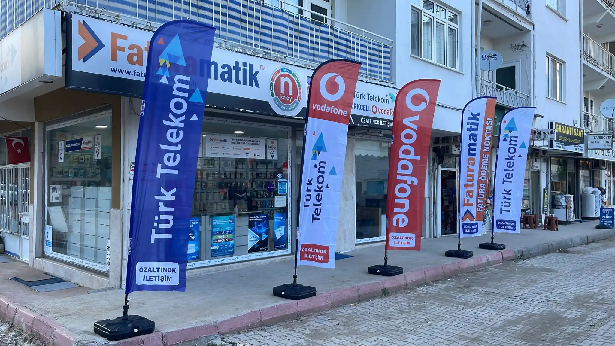 cep-telefonu-yelken-bayragi-63