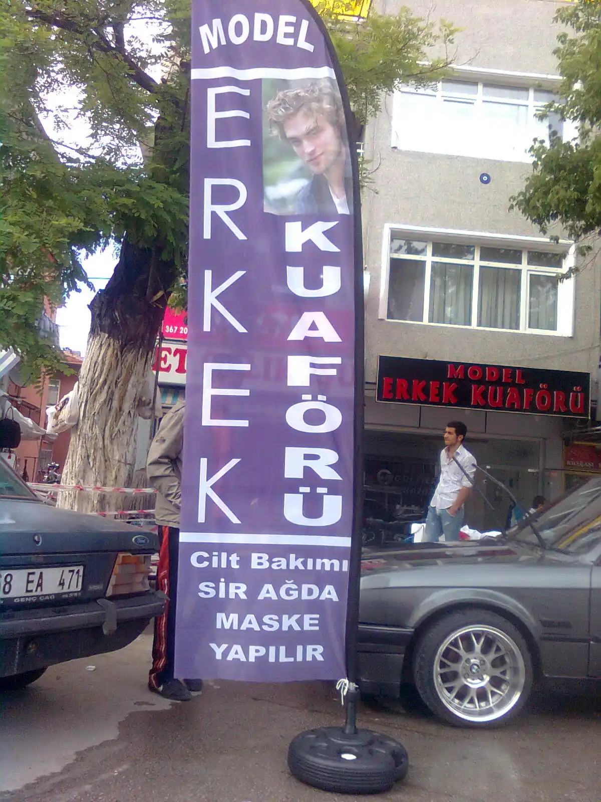 erkek-kuaforu-yelken-bayragi-16