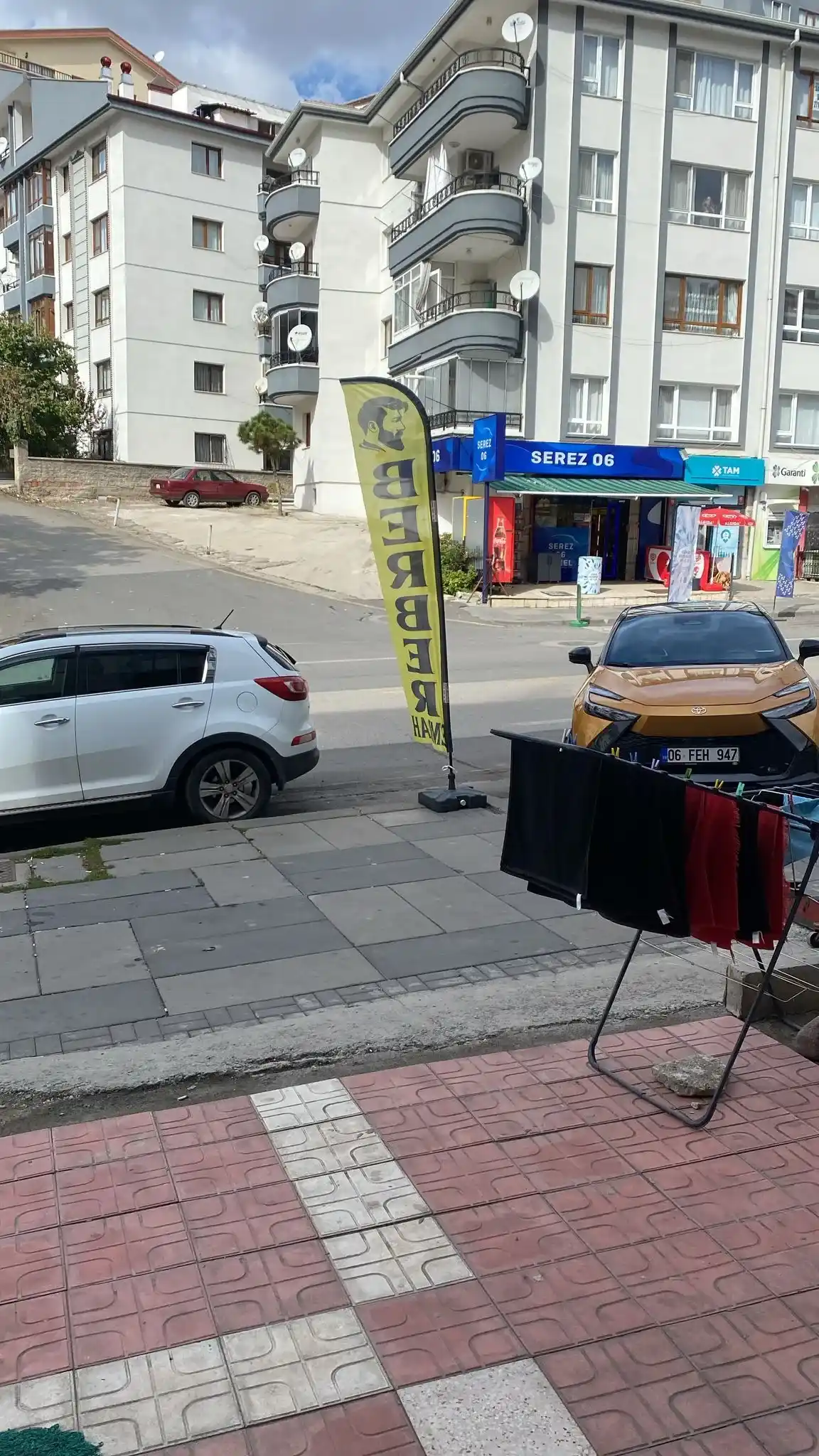 erkek-kuaforu-yelken-bayragi-28