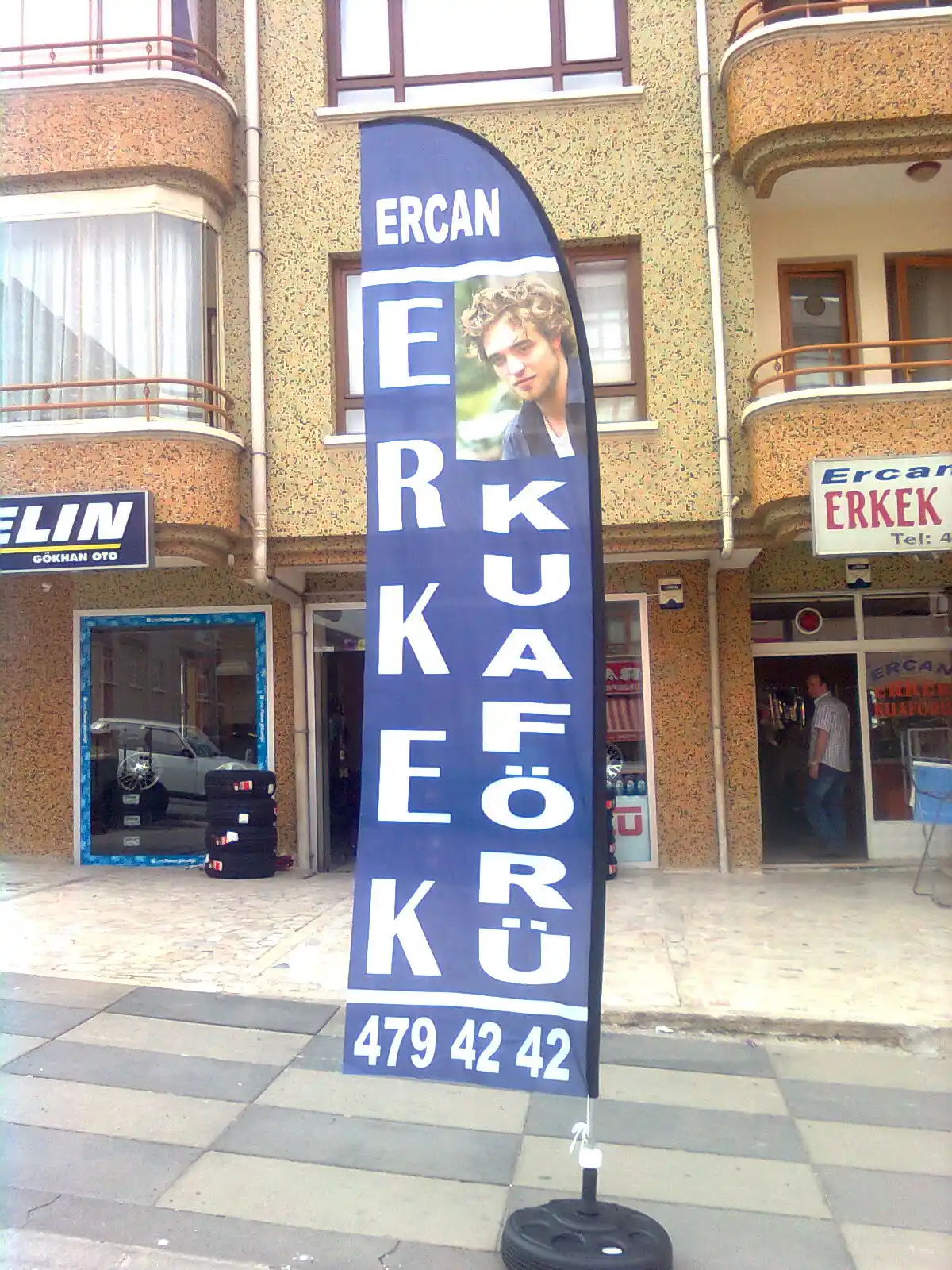 erkek-kuaforu-yelken-bayragi-8
