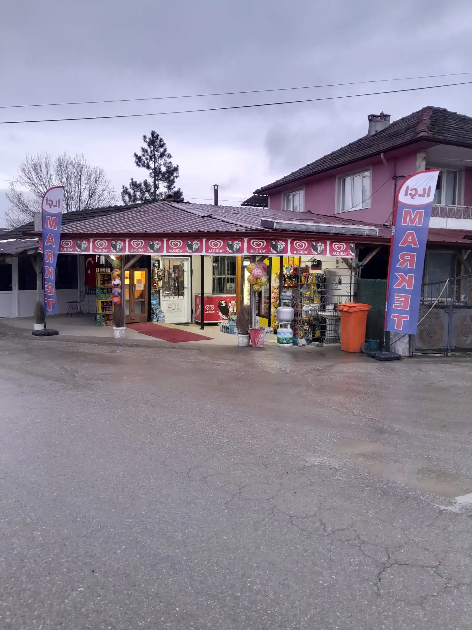 market-yelken-bayragi-29