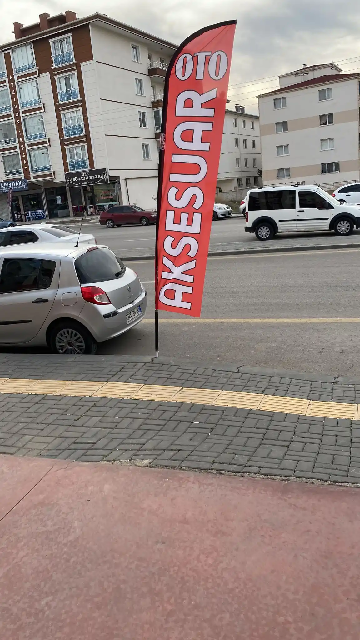 oto-aksesuar-yelken-bayragi-3
