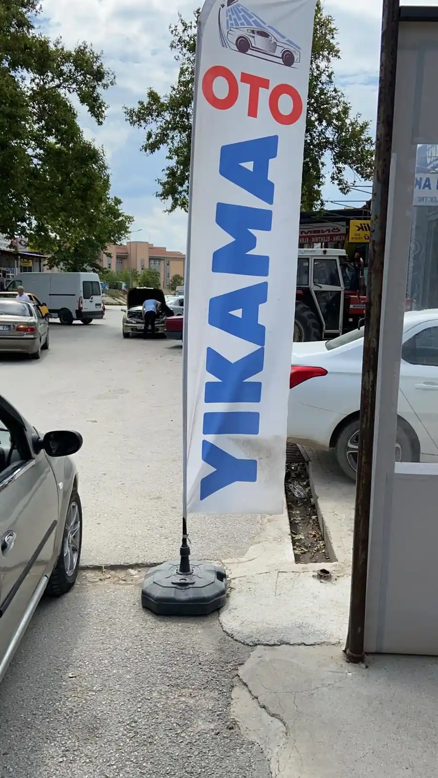 oto-yikama-yelken-bayragi-2