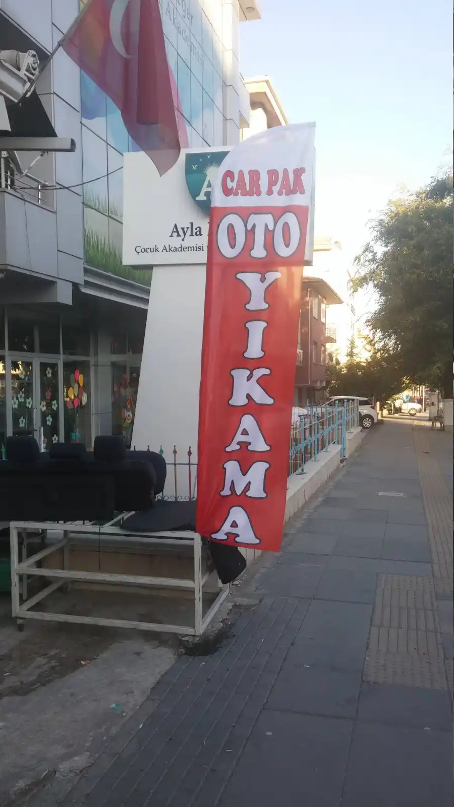oto-yikama-yelken-bayragi-4