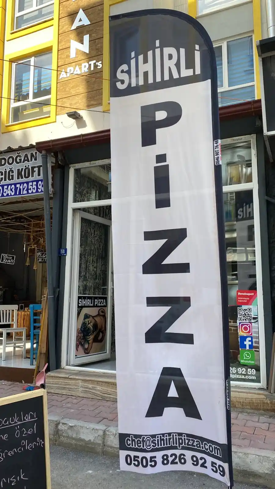 pizzaci-yelken-bayragi-1