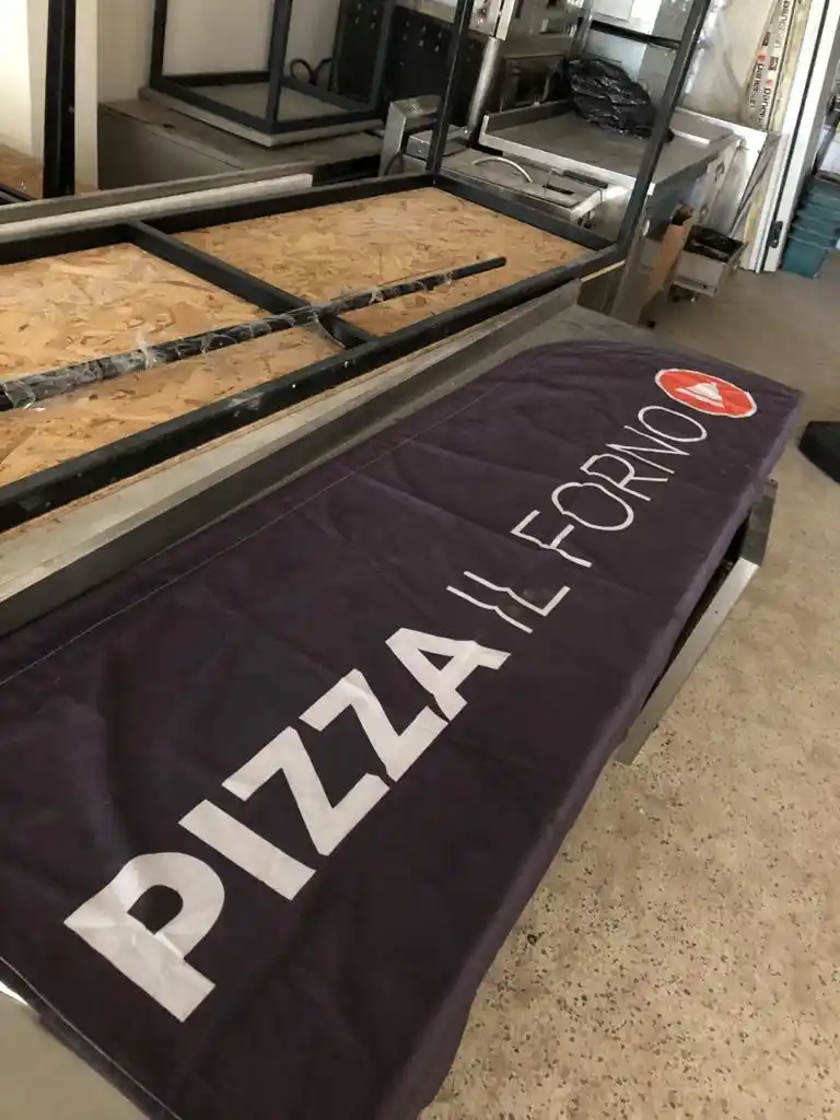 pizzaci-yelken-bayragi-10